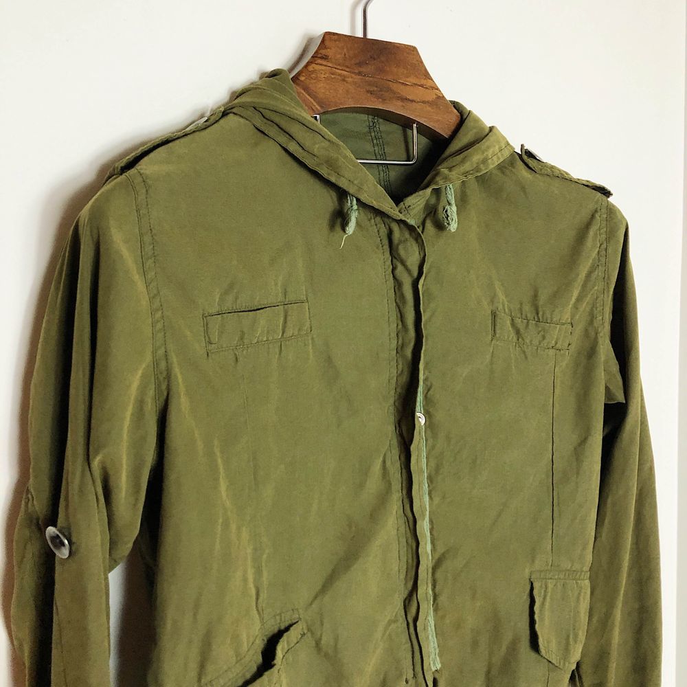 BRANDY MELVILLE GREEN ARMY JACKET